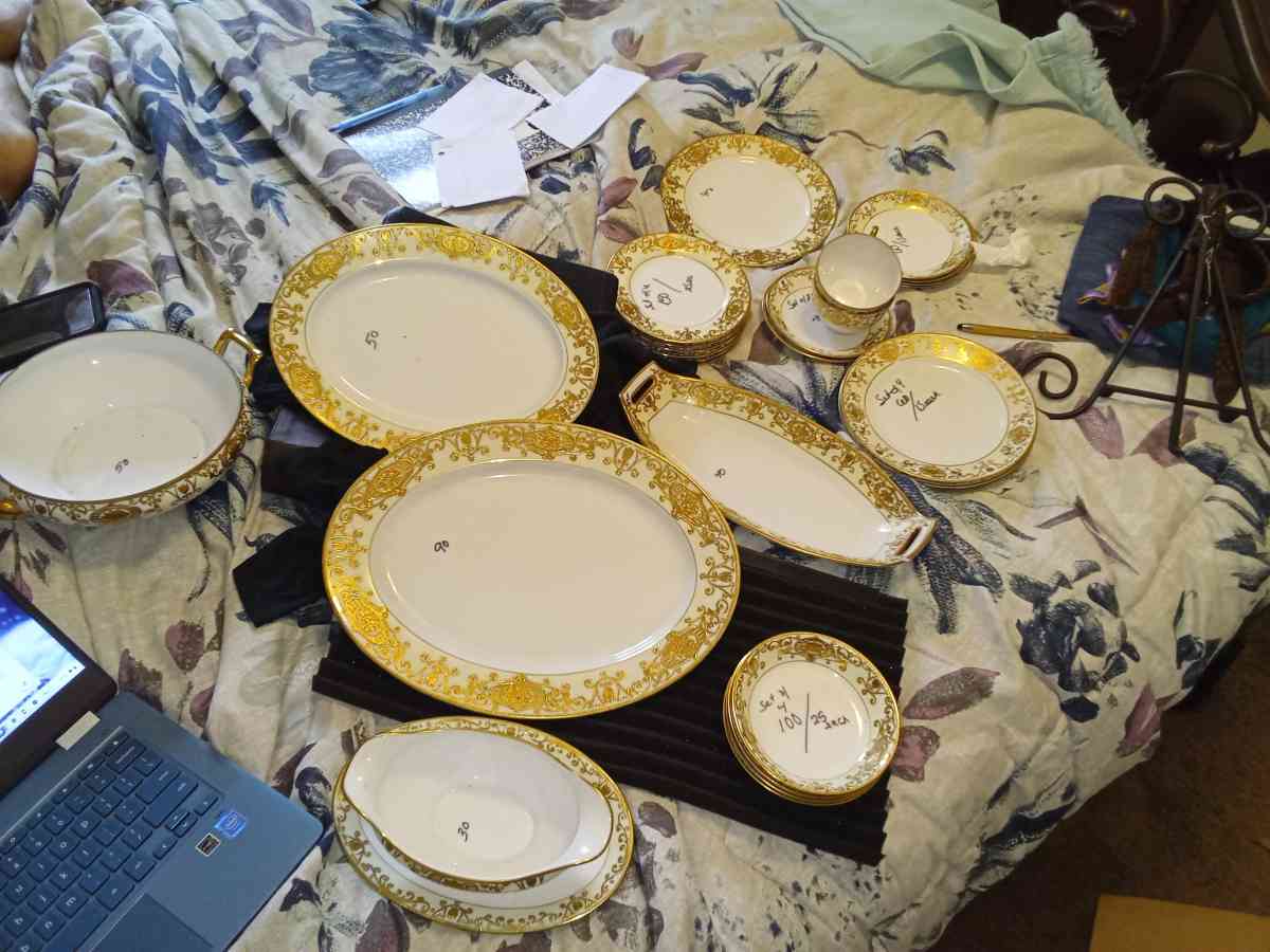 Mix of Noritake and Nippon China