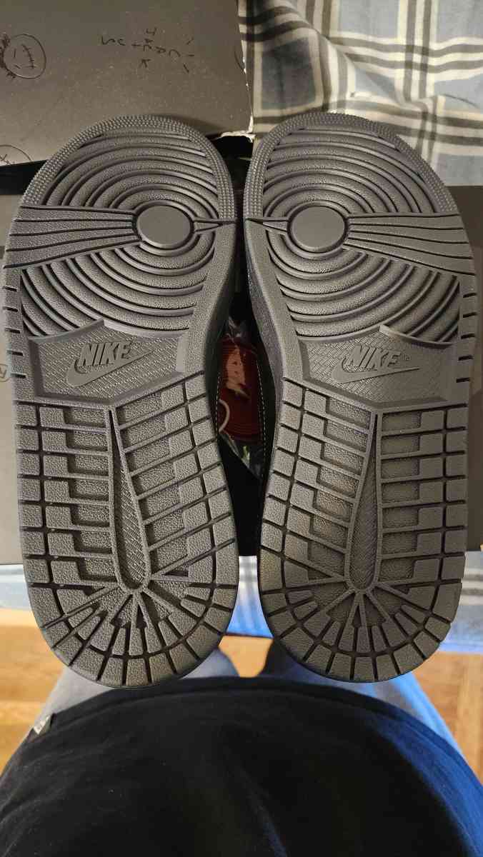 Size 10  Jordan 1 Retro Low OG SP x Travis Scott Black Phant