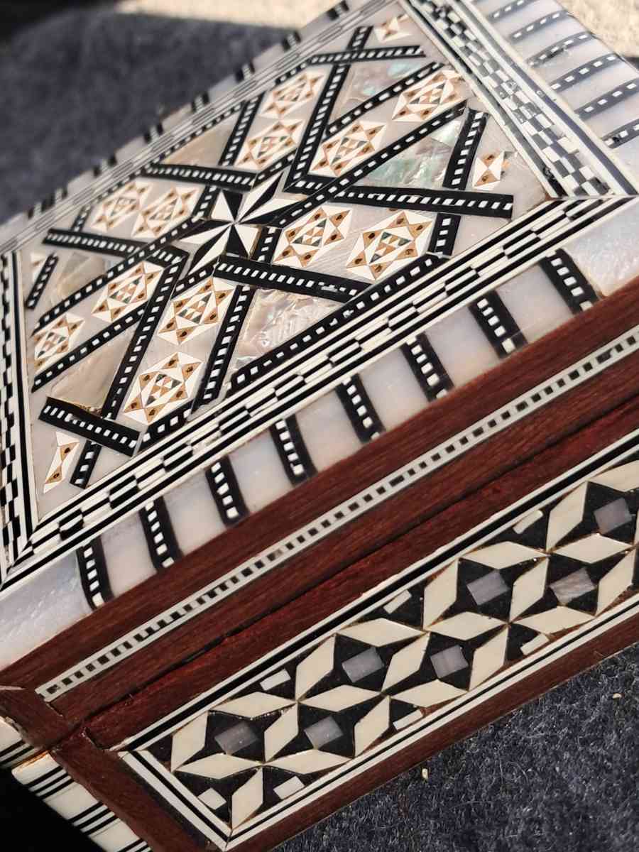 Antique Handcrafted Mother of Pearl Trinket Box