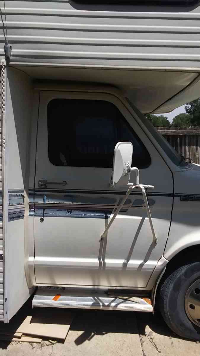 old non running RV camper