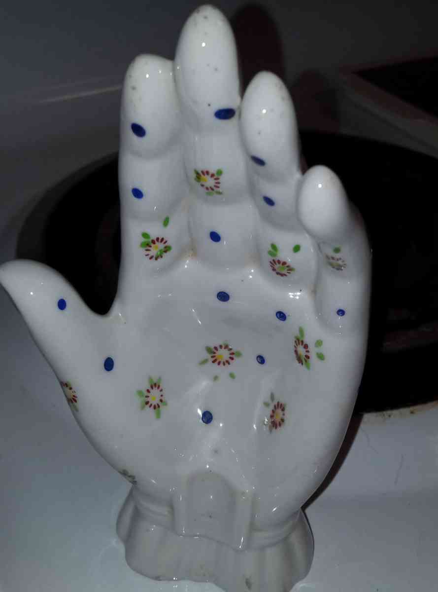 ceramic hand shaped ashtray