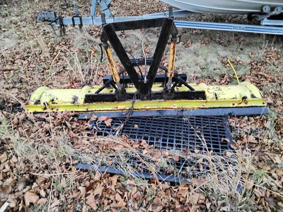 Nice Heavy Duty Myers Snowplow with 4 Springs Like New