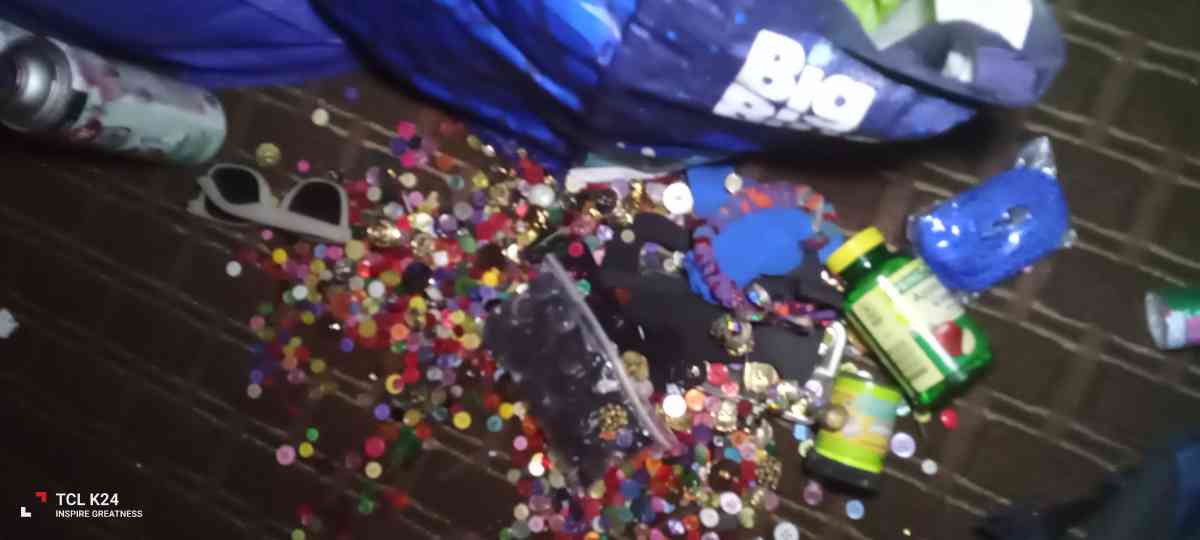 Lot assortment of Buttons