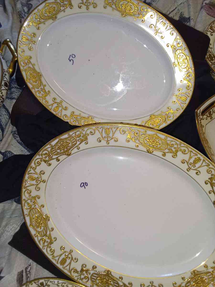 Mix of Noritake and Nippon China