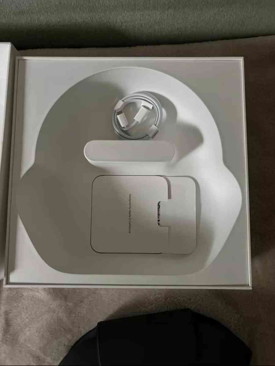 Apple AirPods Max USB C Type