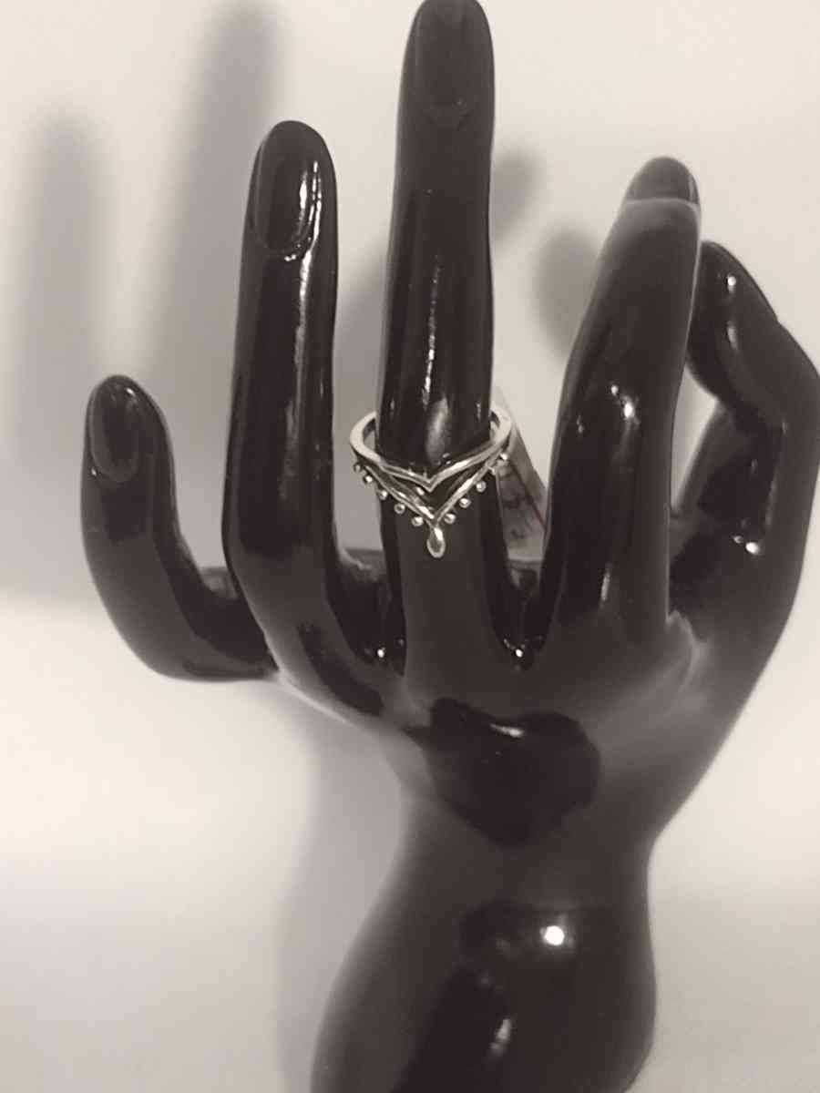 Veil Style Silver Ring