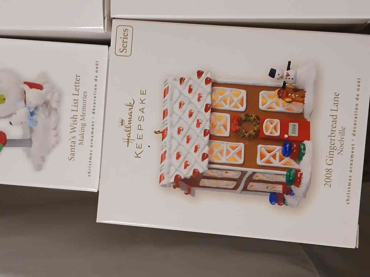 hallmark  keepsake christmas ornaments