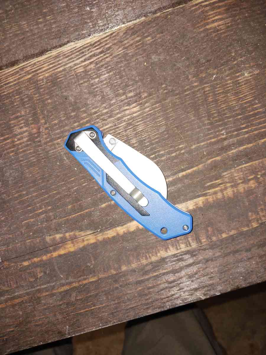 Kobalt Hawkbill blade pocketknife