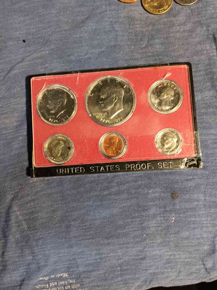 1975 United States Mint Proof Set in