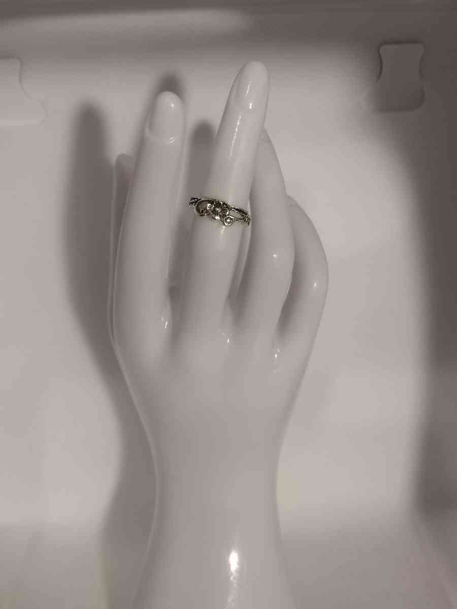 Bohemian Floral Design Silver Ring