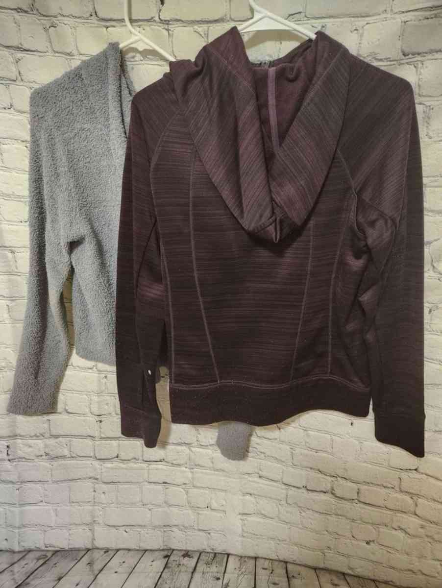 Medium Girls Sweater and Zipper Jacket