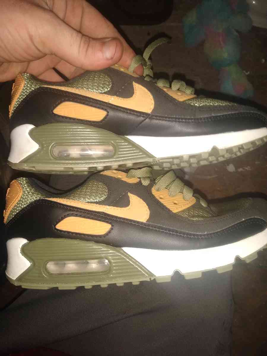 Nike shoes