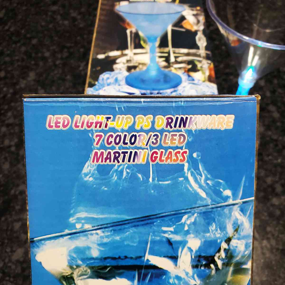 Light Up Martini Glasses  7 Color  3 LED  Plastic  Pack Of 4