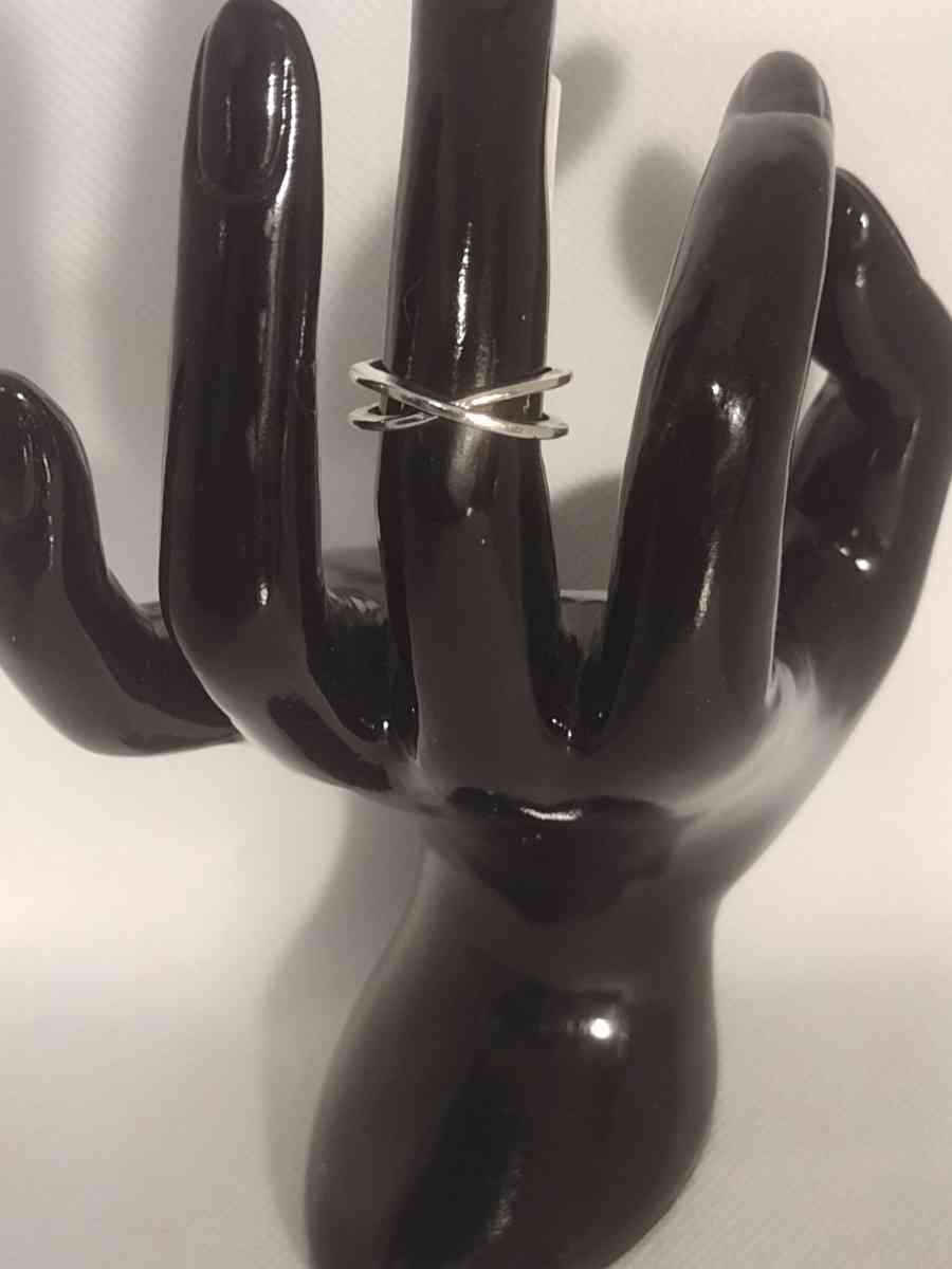 Silver Criss Cross Ring
