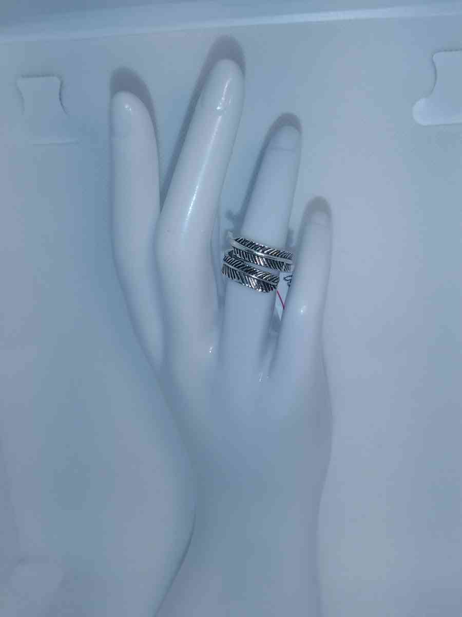 Large Feather Ring