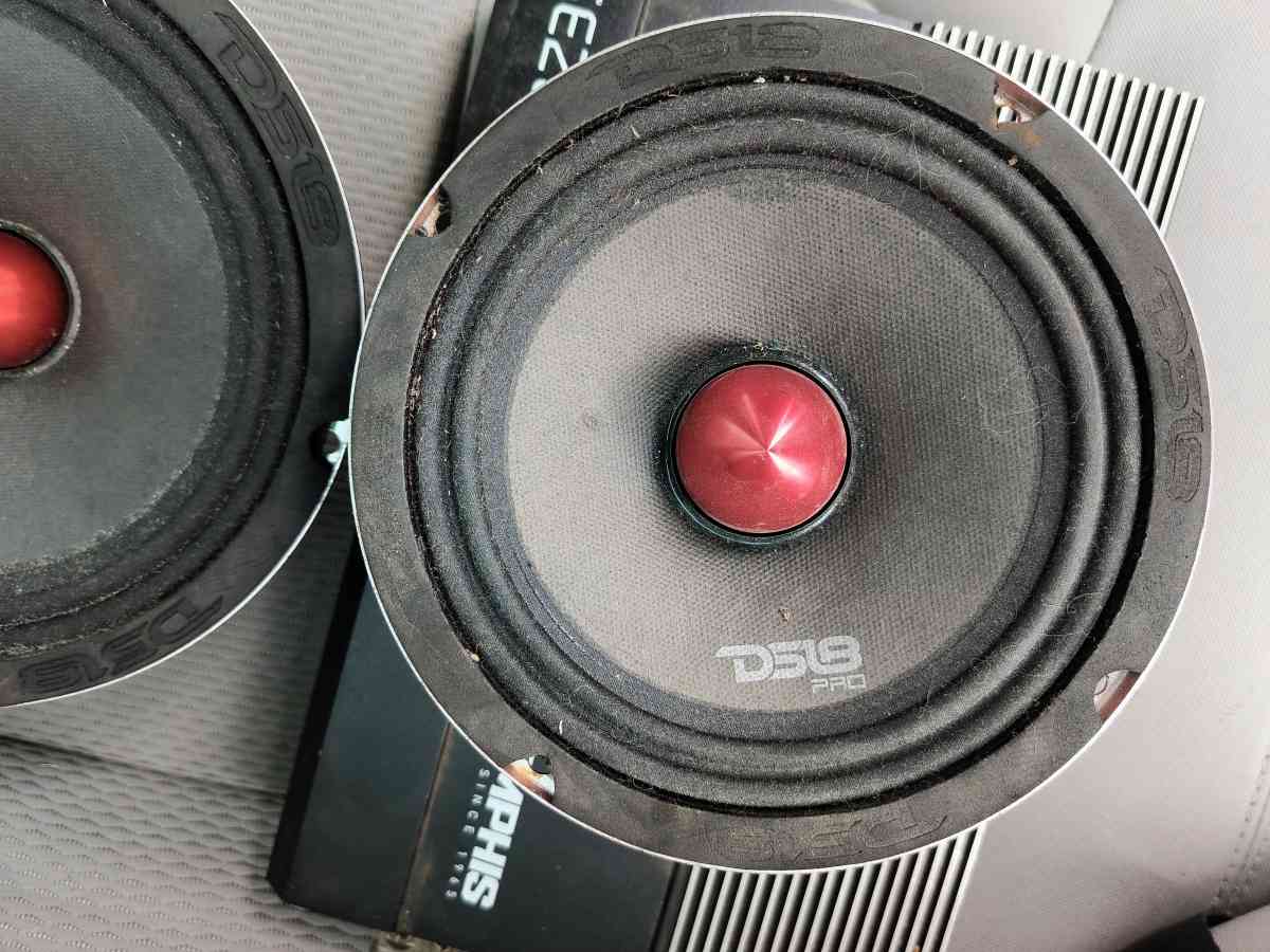 Car Audio Speakers and 2 amps