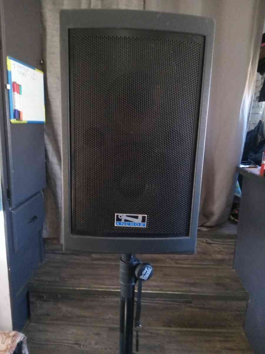 Anchor PA speaker with stand