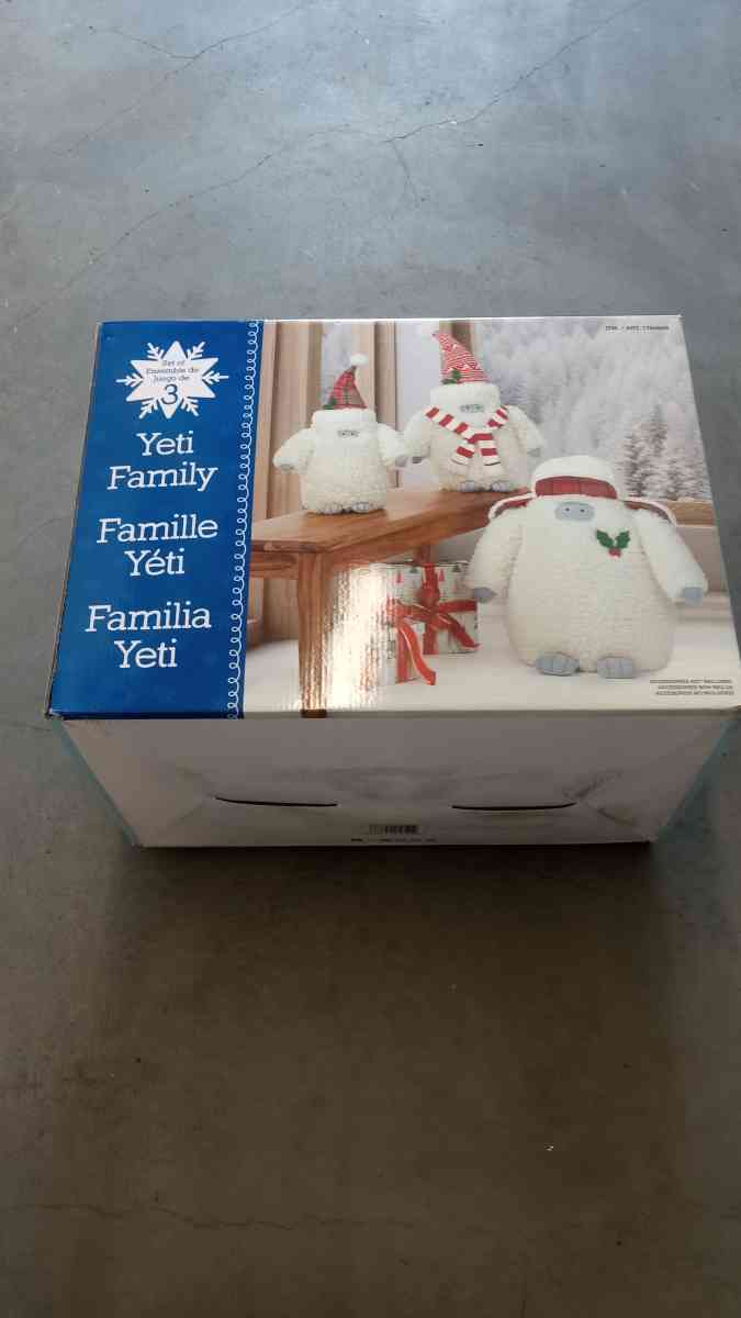 Christmas set of ensemble yeti family