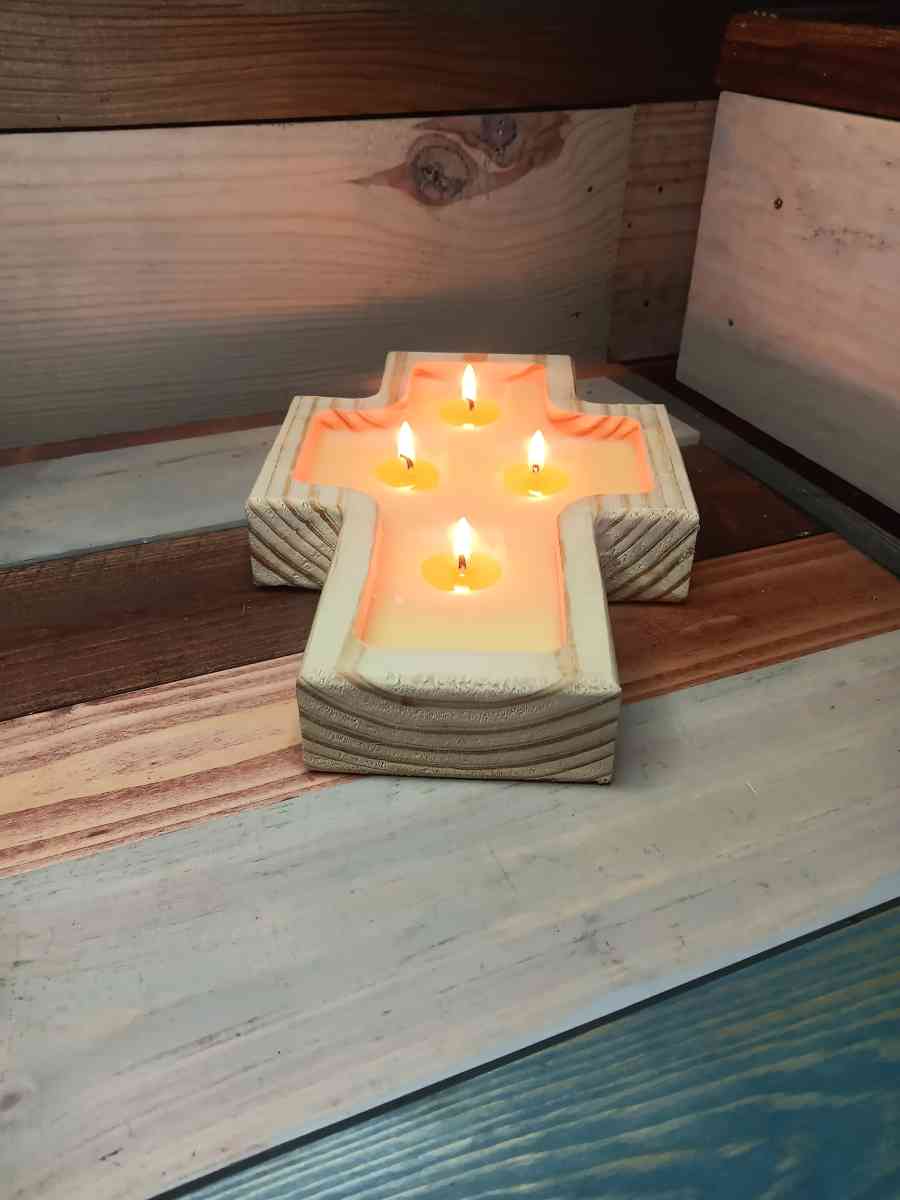 Cross Candle