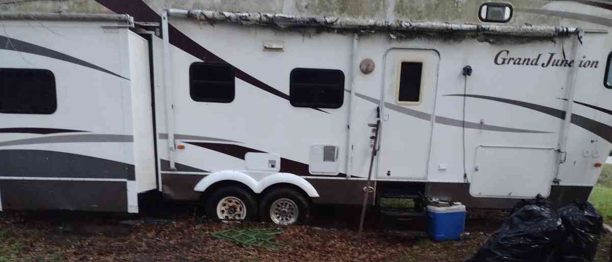 37ft Grand Junction fifth wheel RV