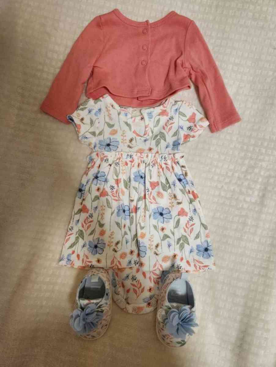 0 Months Baby Girls Carters Pink and White Outfit