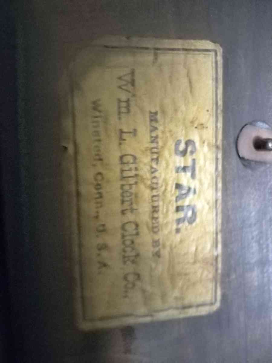 wmLGilbert Mantel Clock