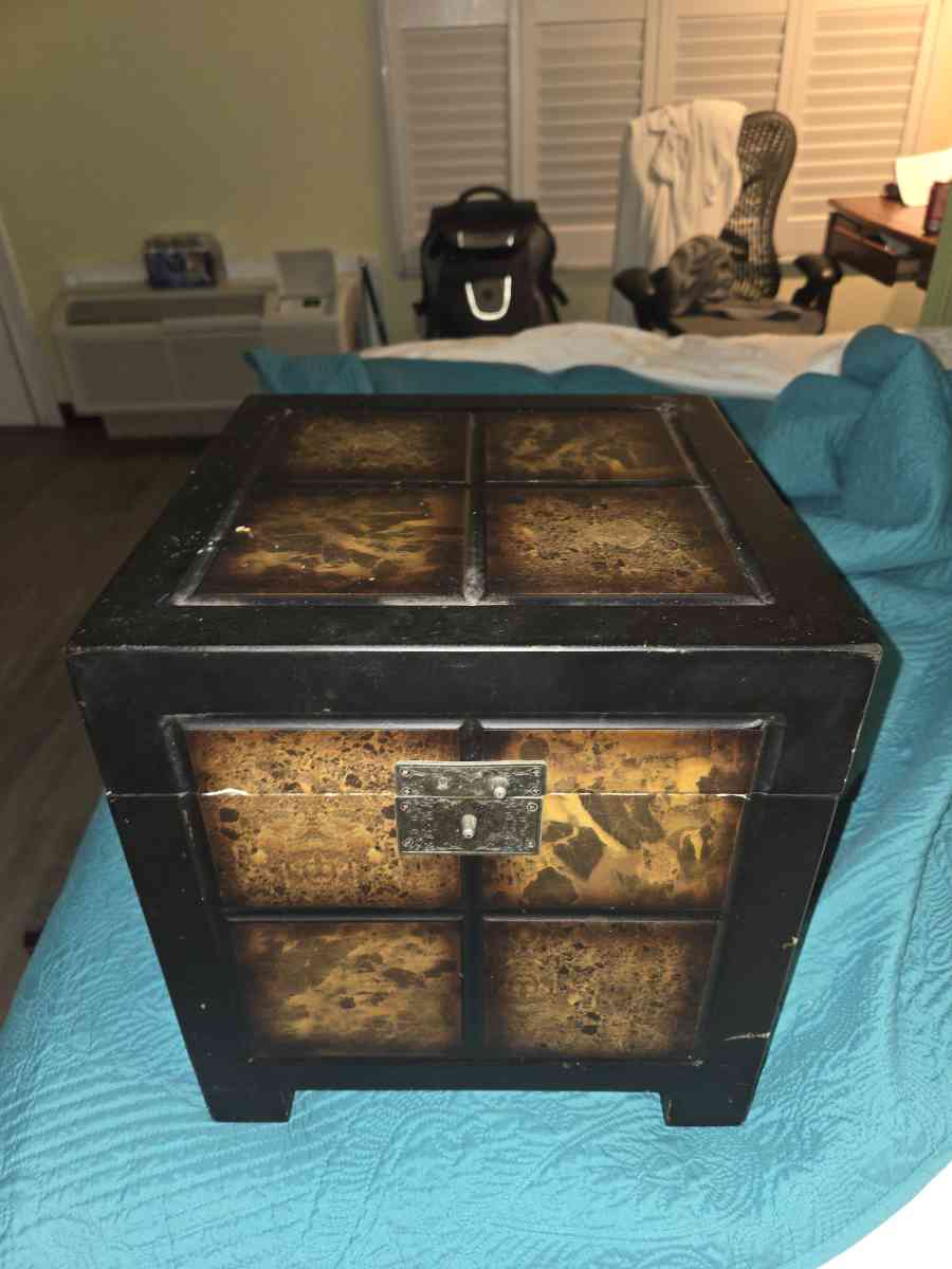 unique chest