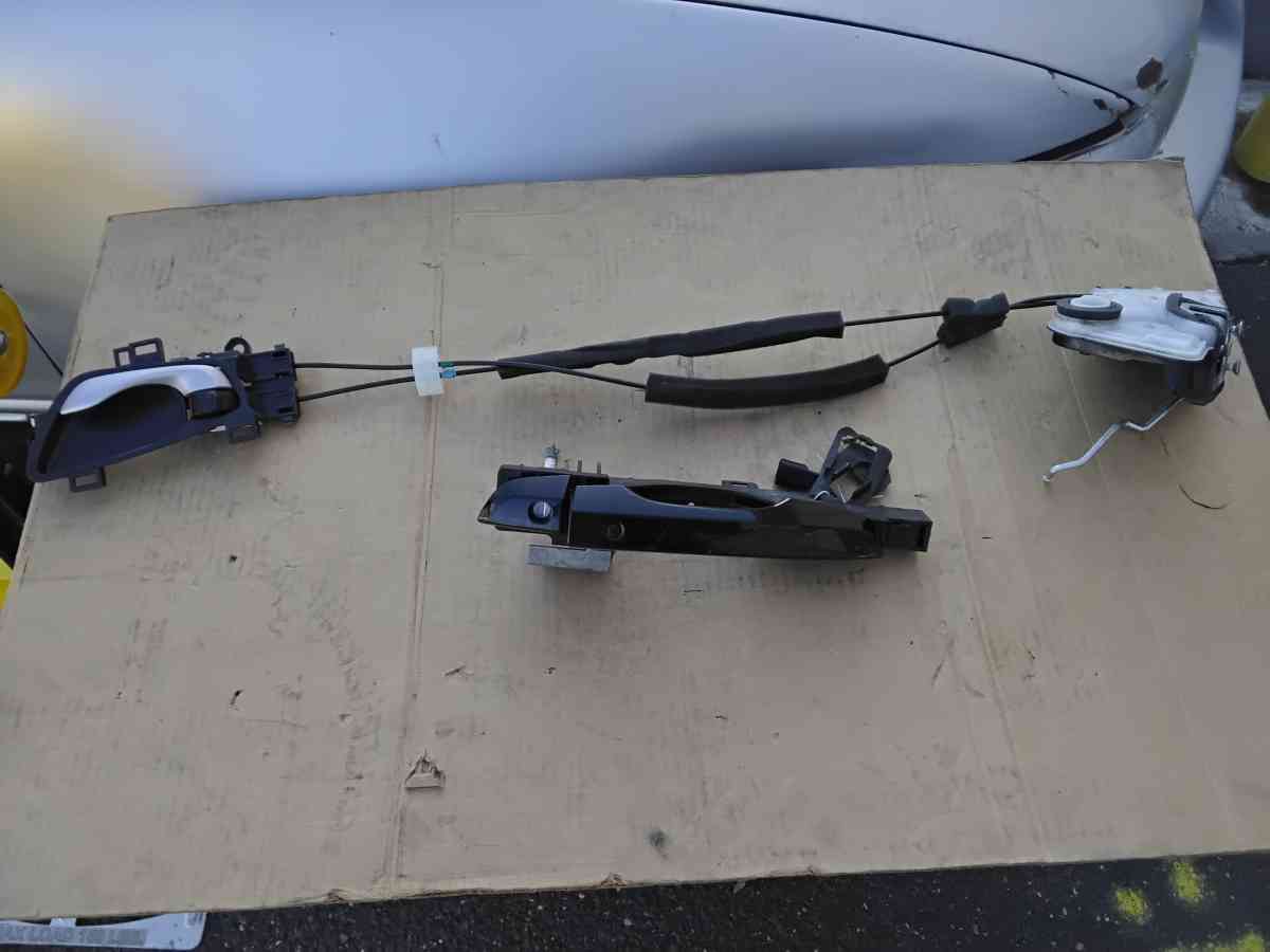 2018 Honda Civic Left Front Door Power Handles Like New