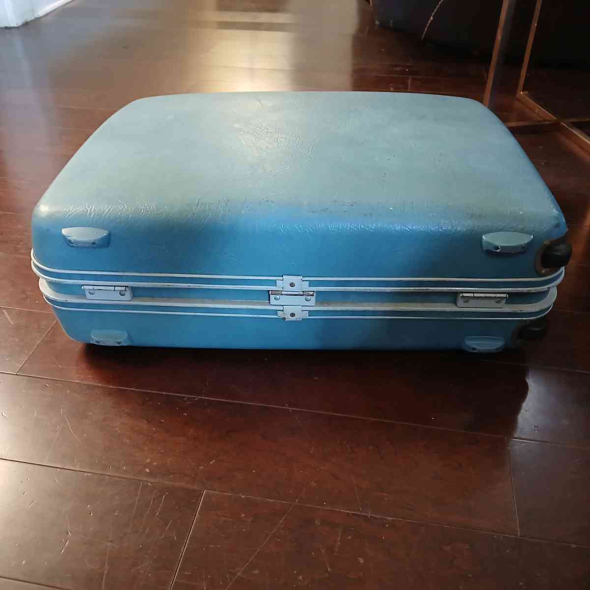 Samsonite vintage suitcase