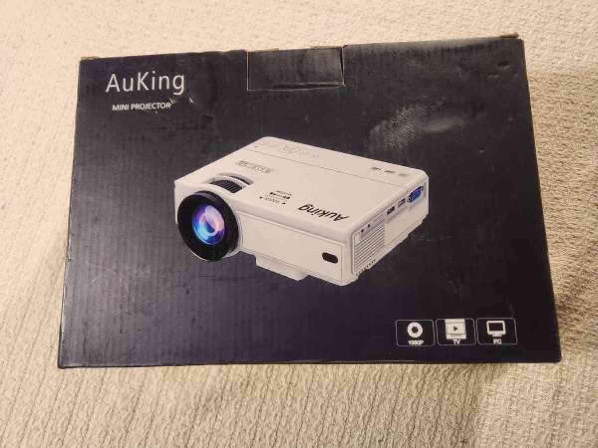 AuKing Mini LCD Projector