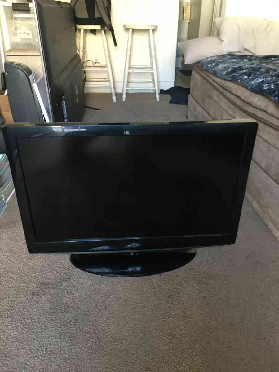 32 inch Westinghouse flat screen TV