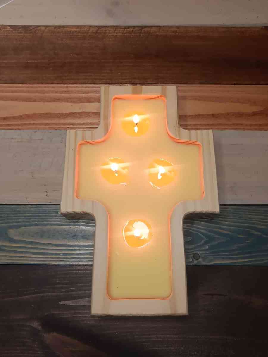 Cross Candle