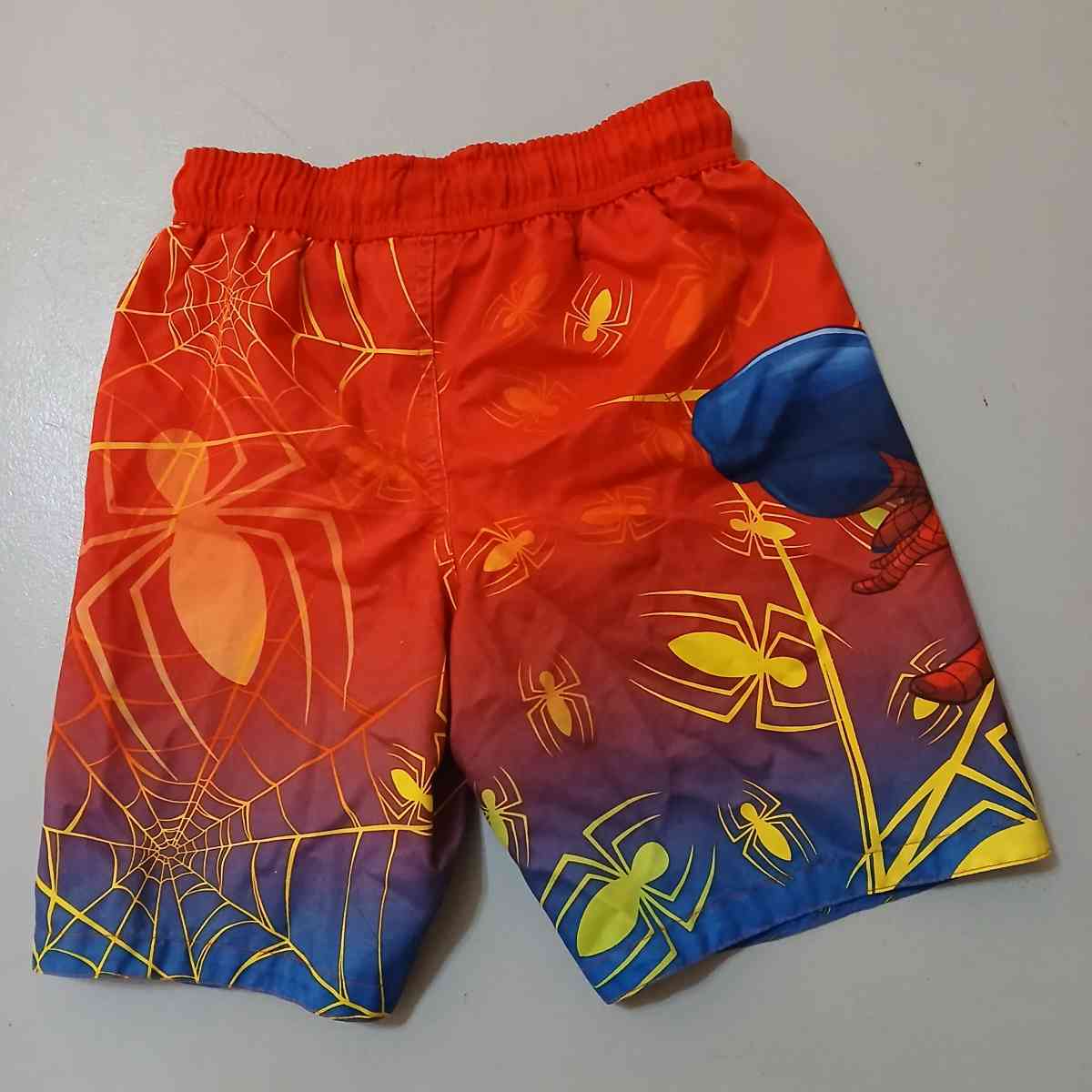 Spiderman kids shorts size 7