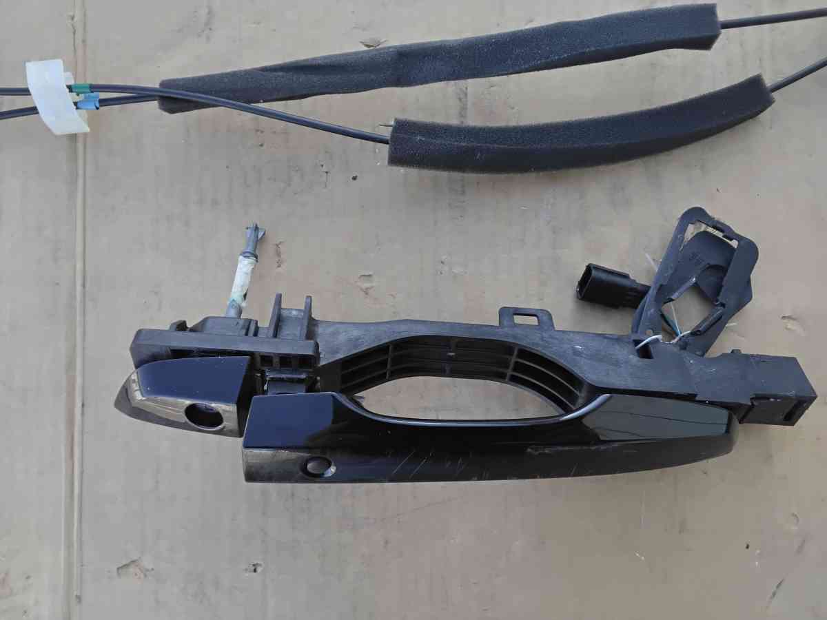 2018 Honda Civic Left Front Door Power Handles Like New