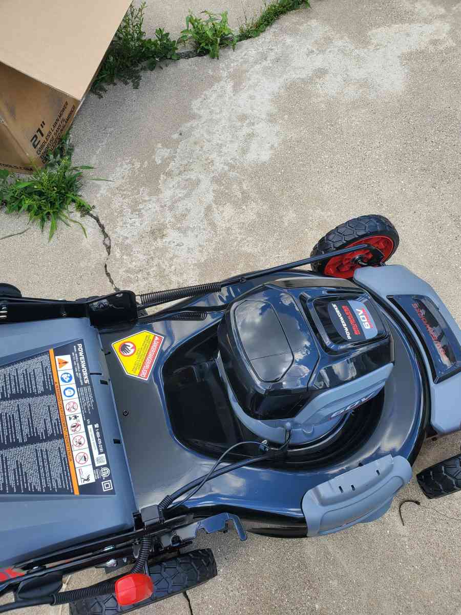 Lawnmower Powerworks 60v
