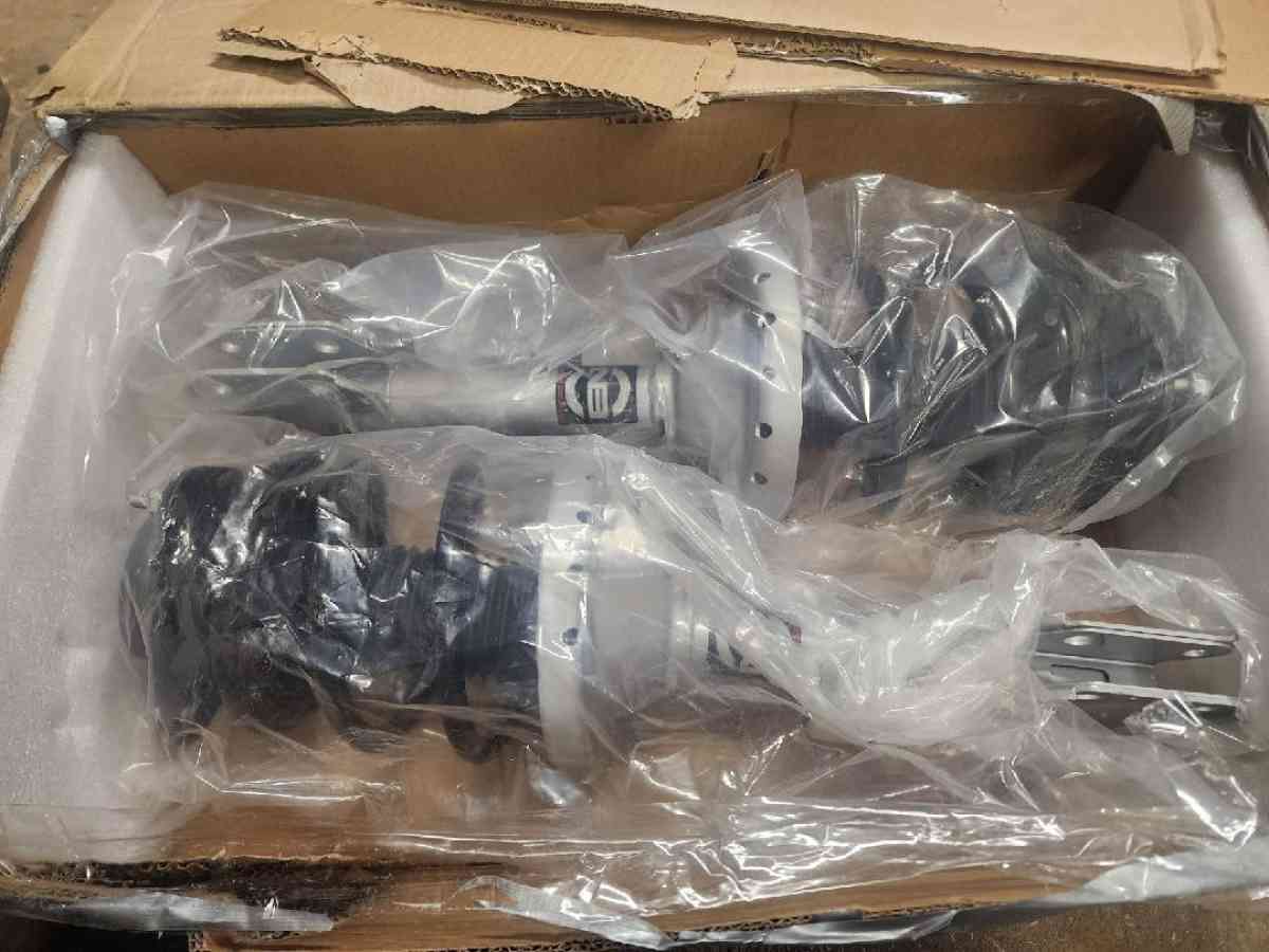 Rough Country 2 N3 Front Loaded Struts