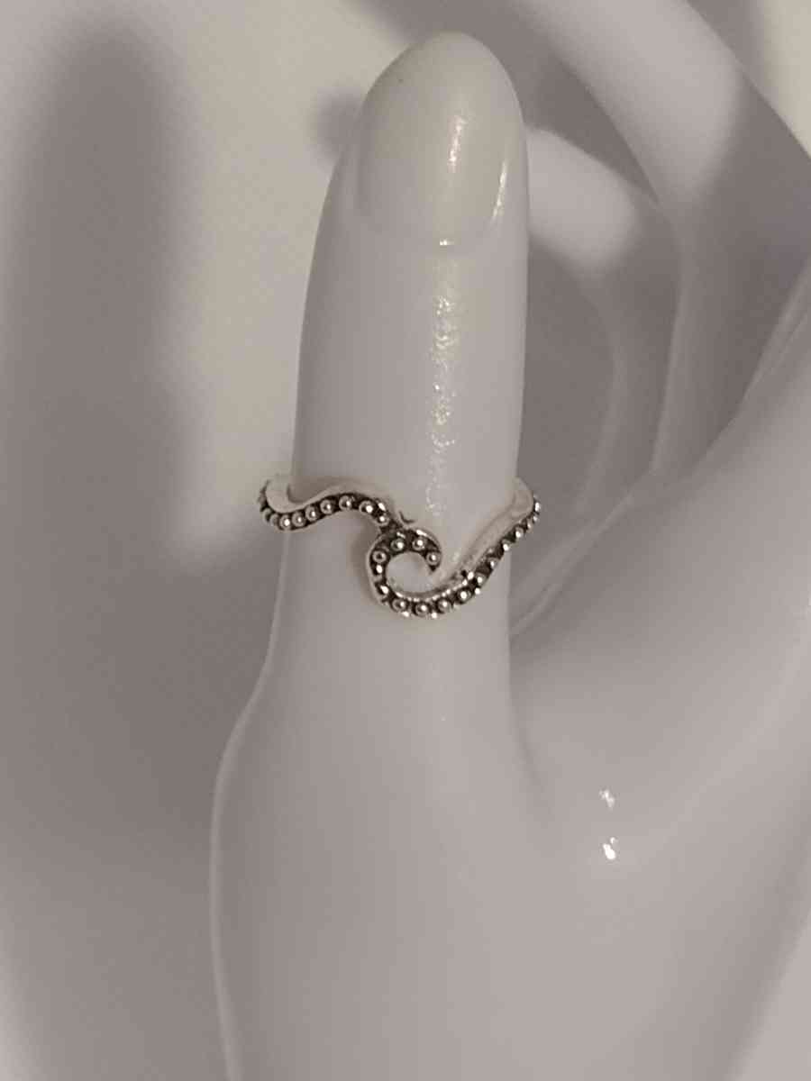 Curled Silver Ring
