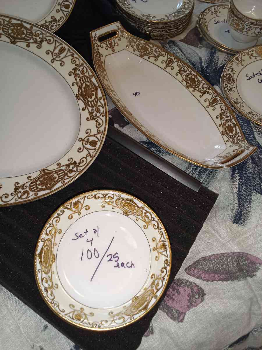 Mix of Noritake and Nippon China