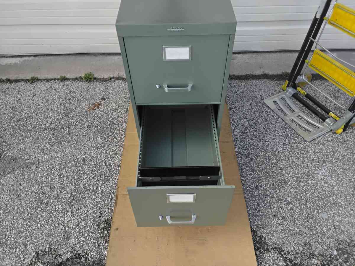 Well Made Light Green Filling Cabinet Very Clean Like New