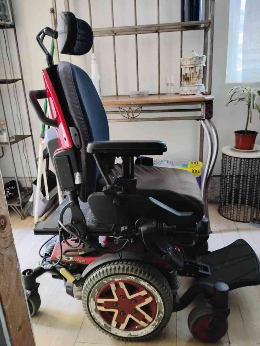 QUANTUM Q6 EDGE MOBILITY SCOOTER
