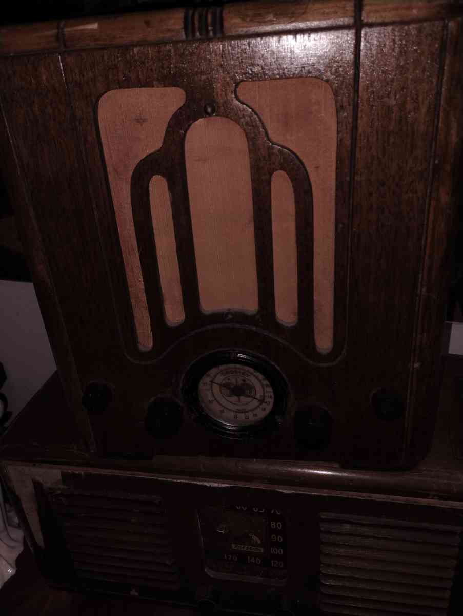 antique radio
