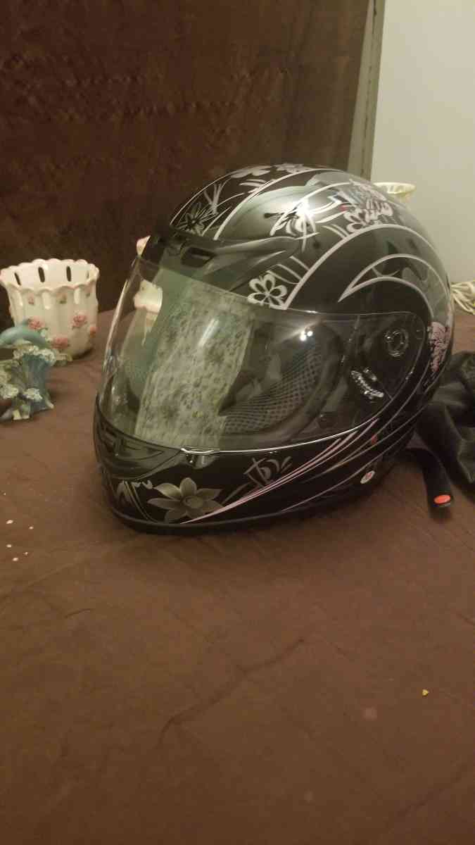 ladys helmet