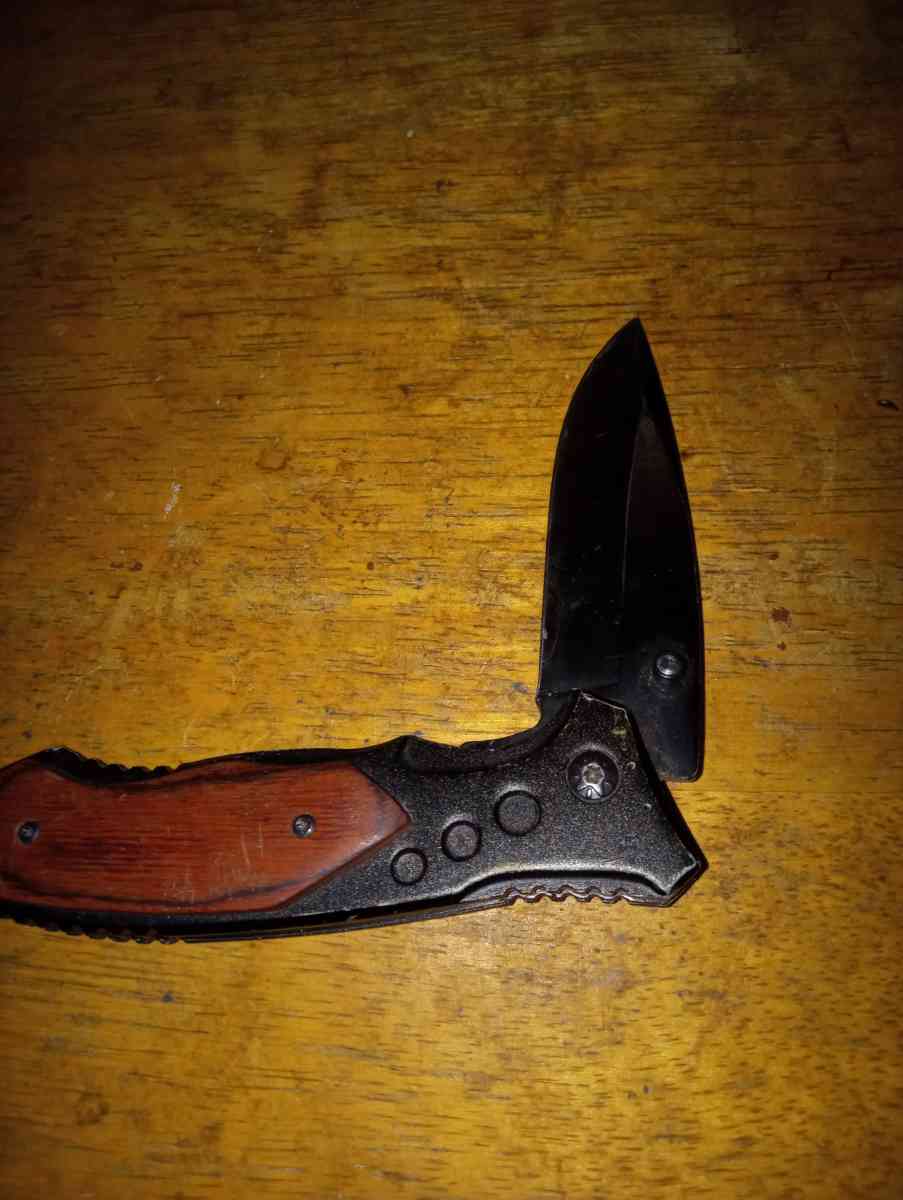 Timberwolf knife