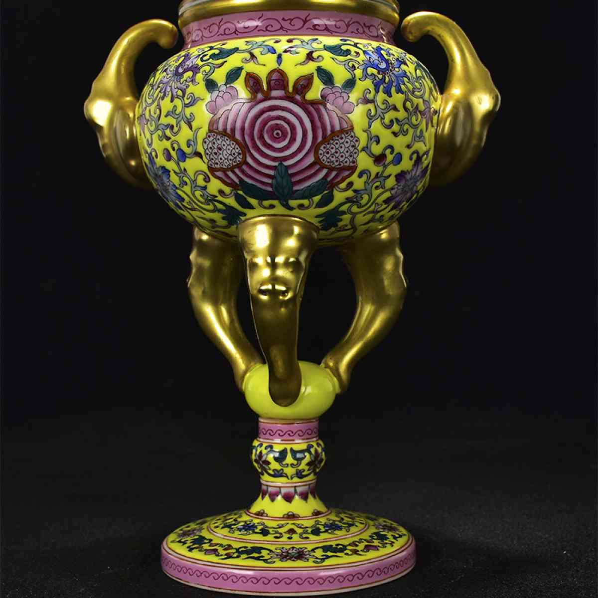 Asian famille rose porcelain Chinese antique porcelain ceram