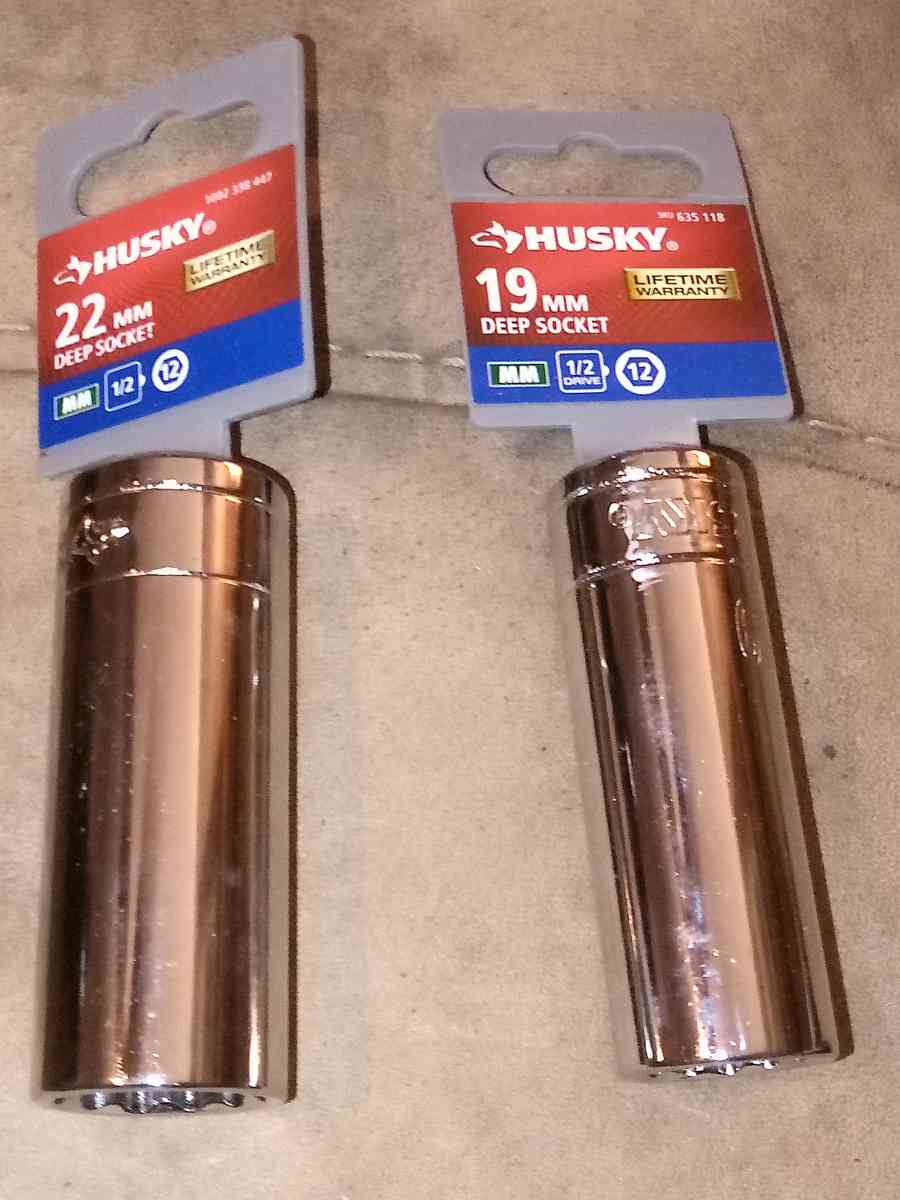 22mm and 19mm deep socket