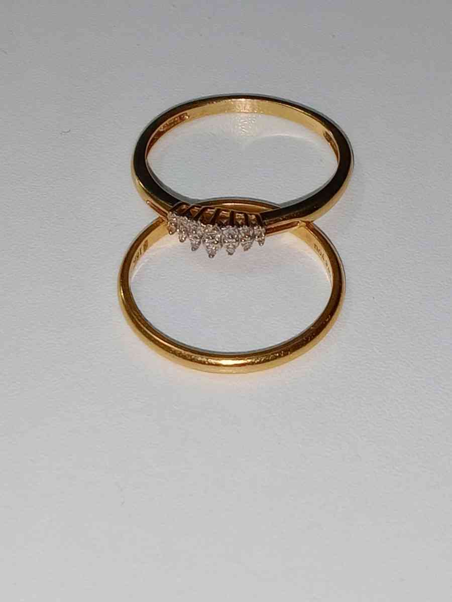 Womens Size 9 18K Wedding Set