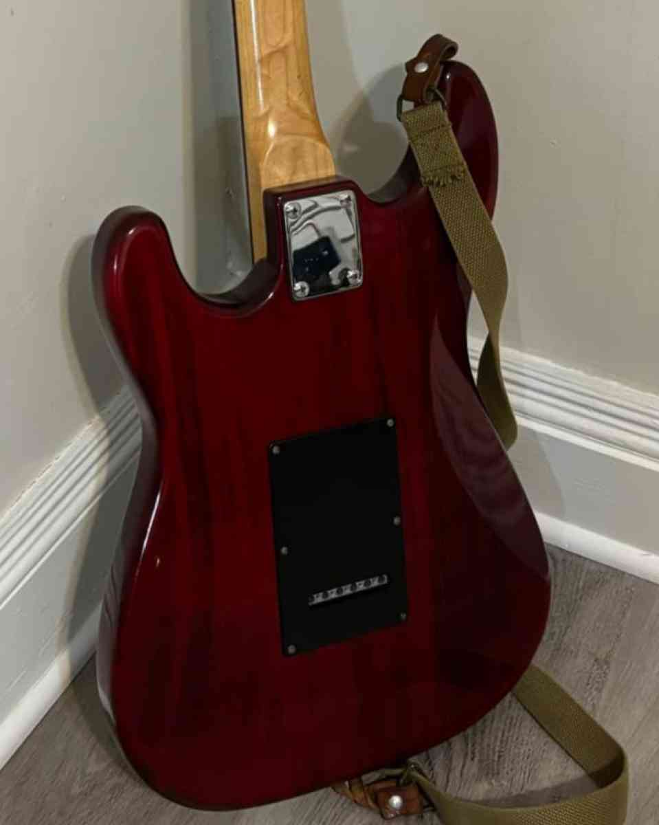 Slammer Hammer Guitar