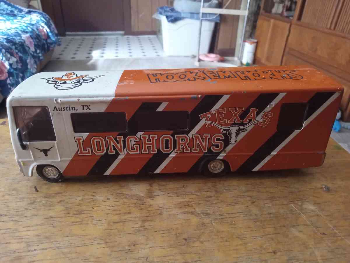 Texas Longhorns lot