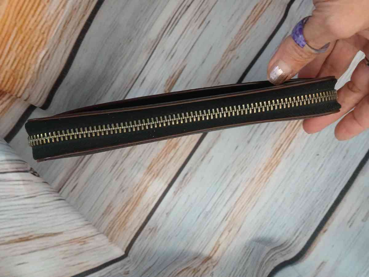 Coach Zip Around Accordion style wallet