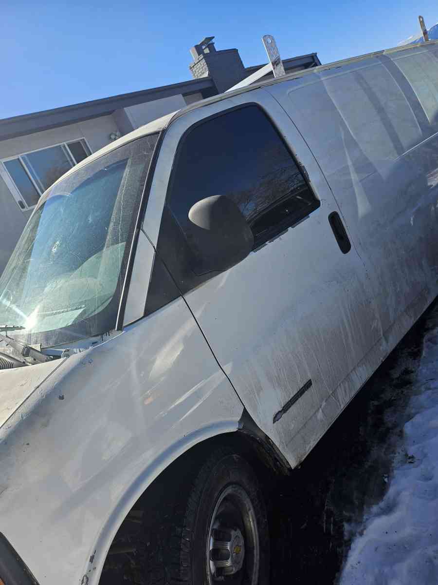 2000 chevy express 3500